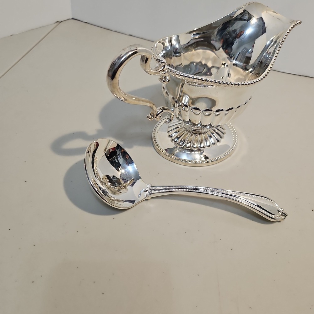 International Silver Co Silver Plated Gravy Boat W/ Ladle - Picture 5 of 11